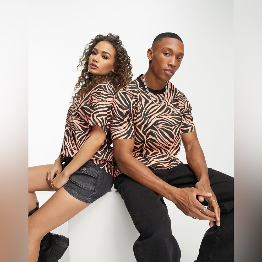 ASOS Tiger Print Soft Unisex Velour T‎ Shirt